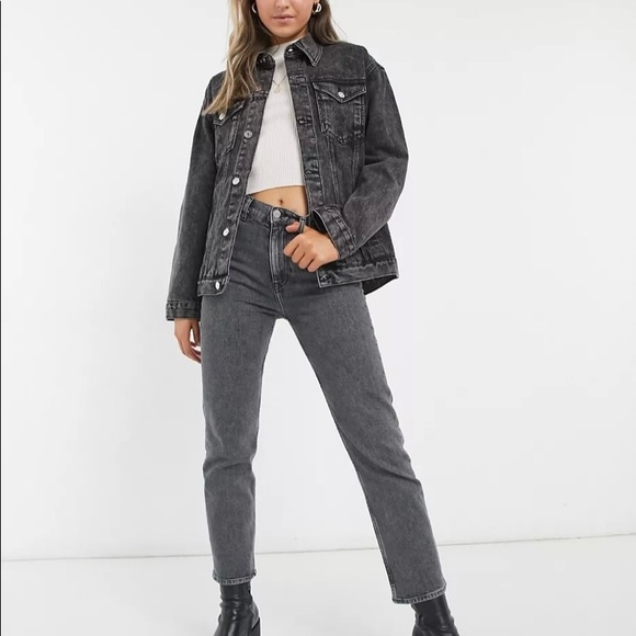 Black Washed Oversized Trucker Jacket - Picture 3 of 6